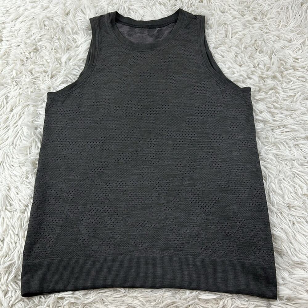 Lululemon Breeze By Muscle Tank Polar Spots Titanium / Black